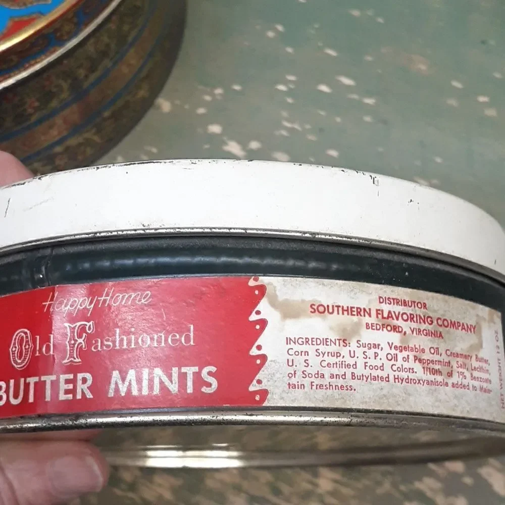 3‎ pc set of vintage round tins featuring elaborate ladies from the past.